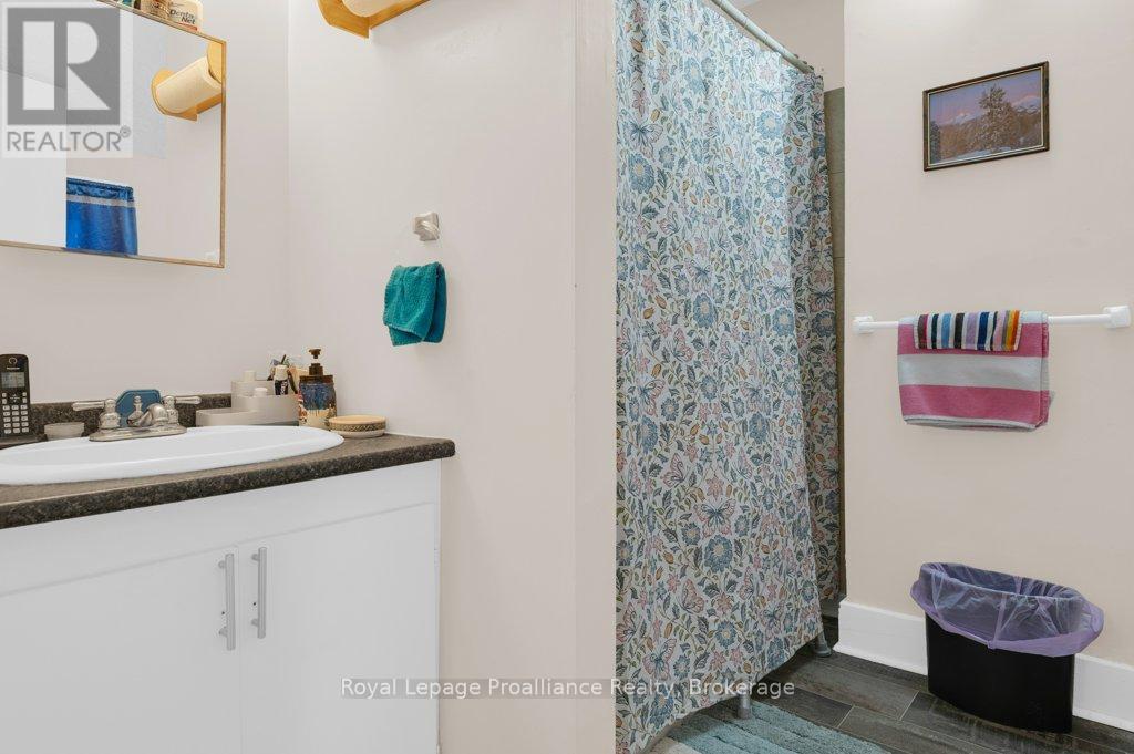 267 FOSTER AVENUE - 14