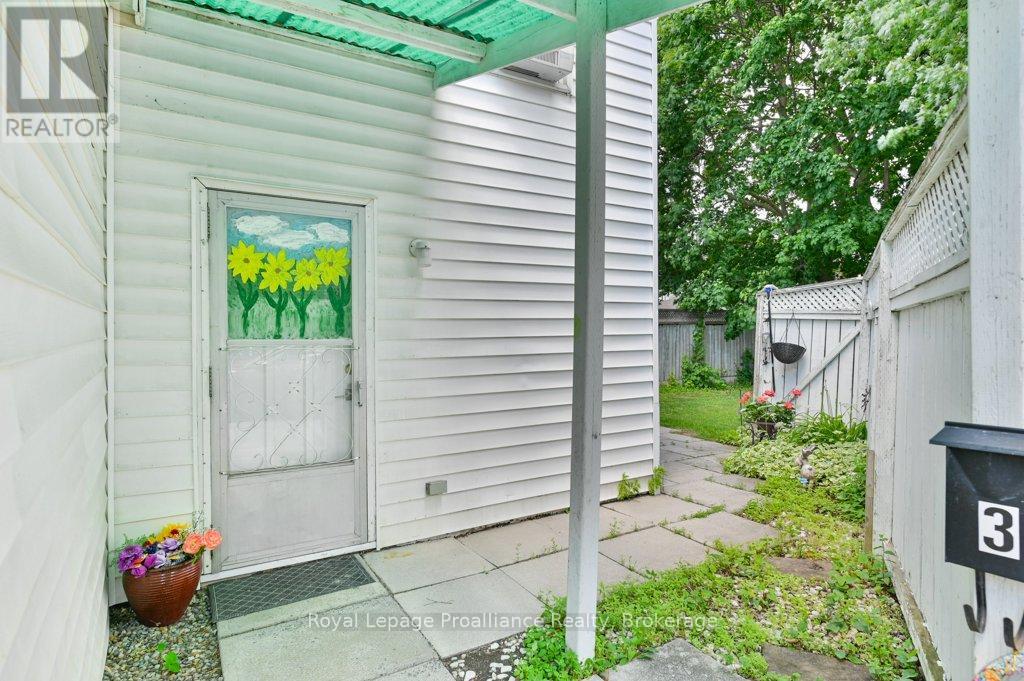 267 FOSTER AVENUE - 18