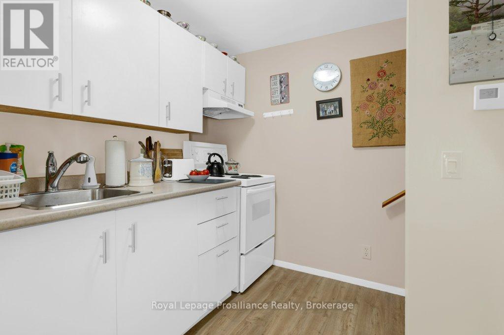 267 FOSTER AVENUE - 23