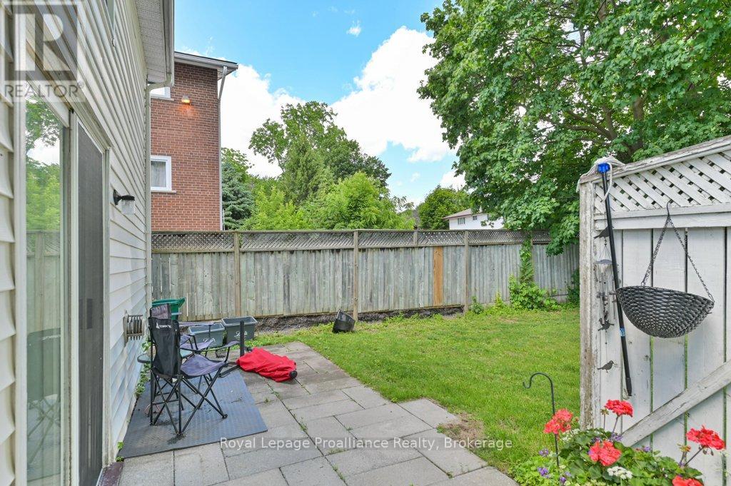 267 FOSTER AVENUE - 27