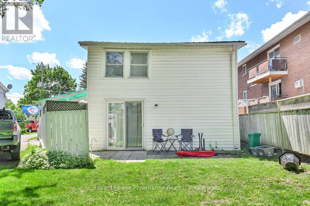 267 FOSTER AVENUE - 30