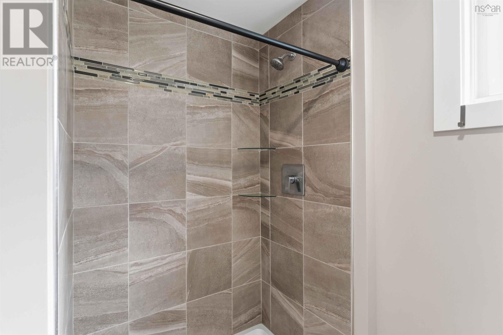 Property 24 of 28 of 9 Gordon Street