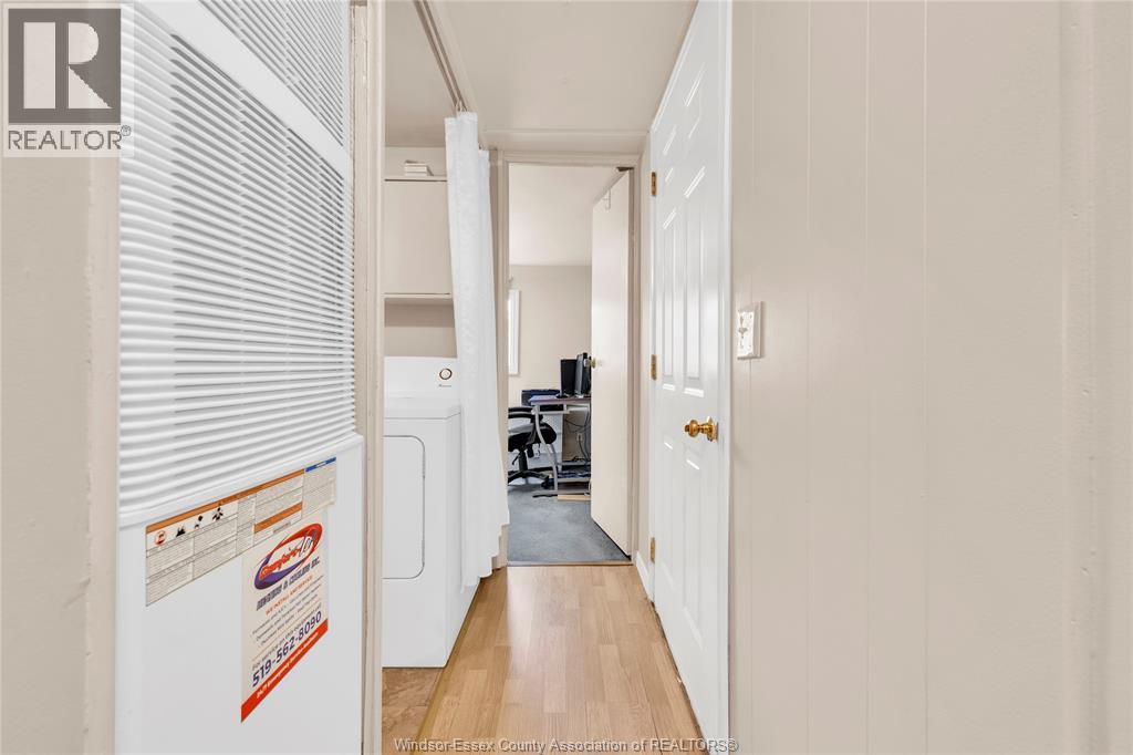 6 VISCOUNT PARKWAY - 11