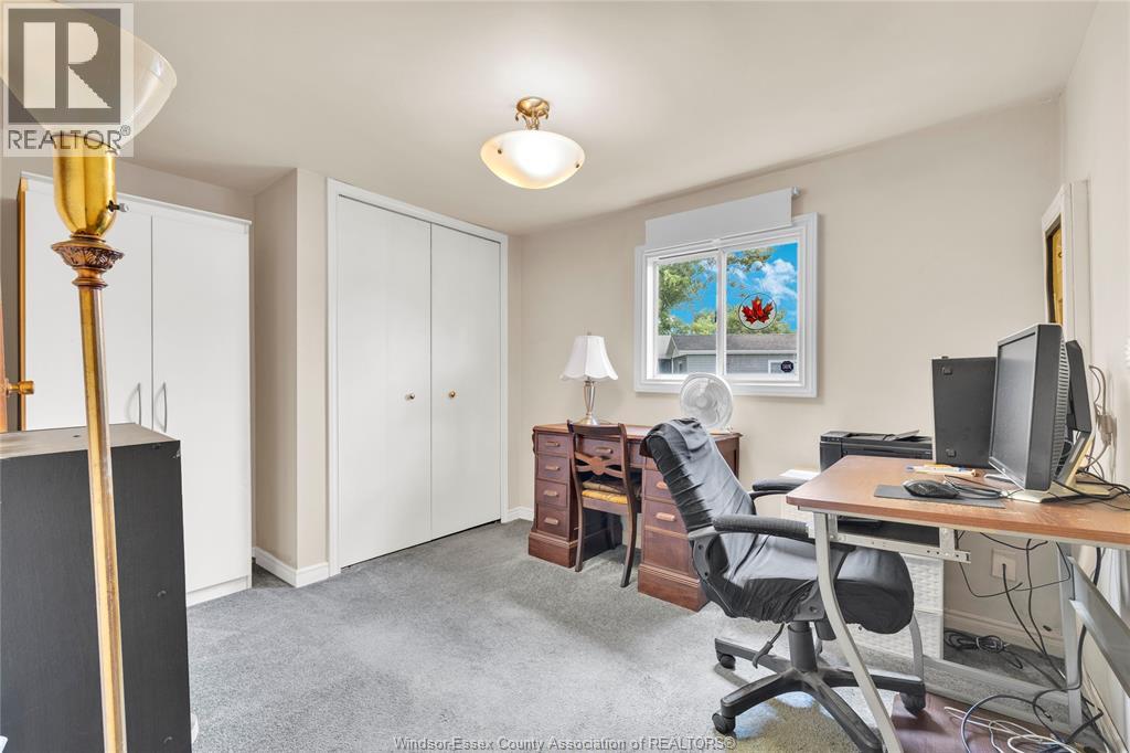 6 VISCOUNT PARKWAY - 17