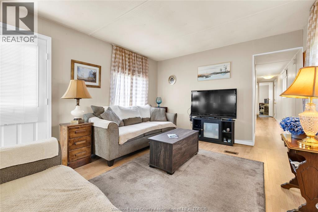 6 VISCOUNT PARKWAY - 9