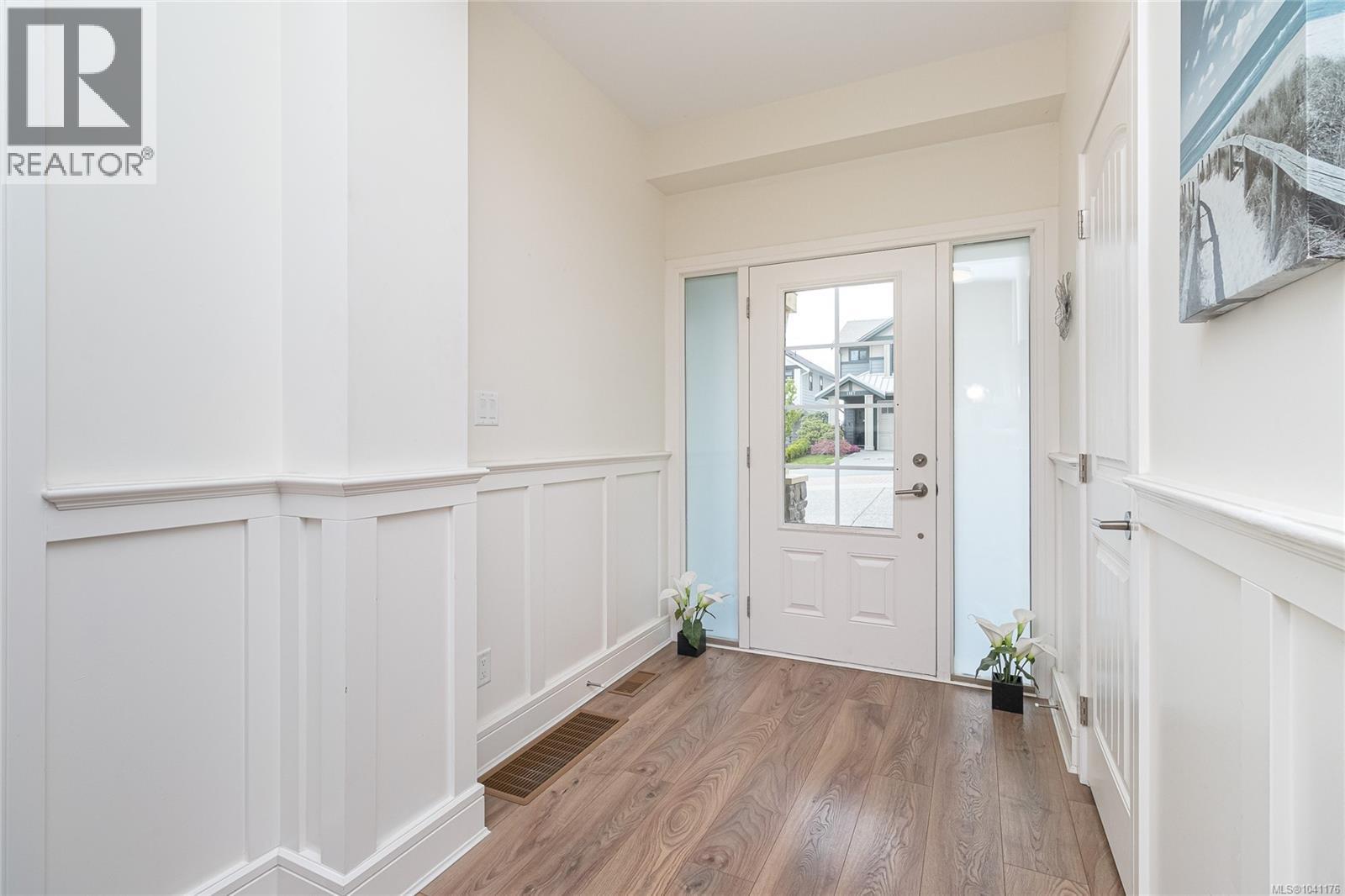 1166 Bombardier Cres, Langford — photo 3