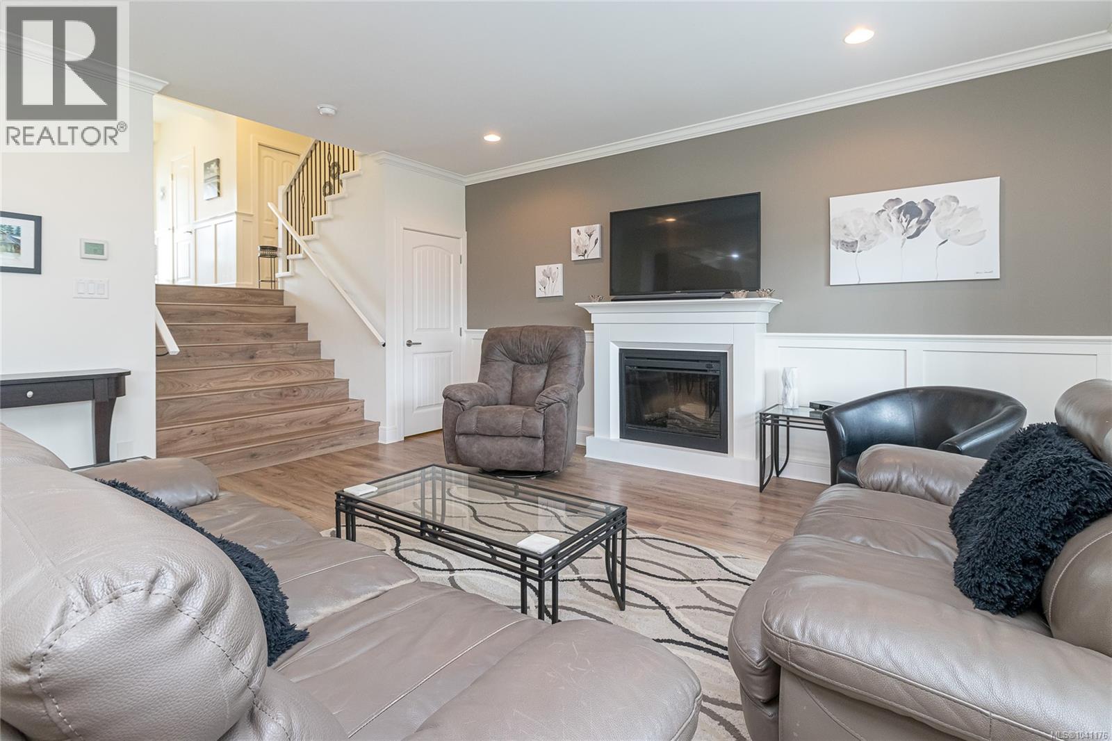 1166 Bombardier Cres - 4