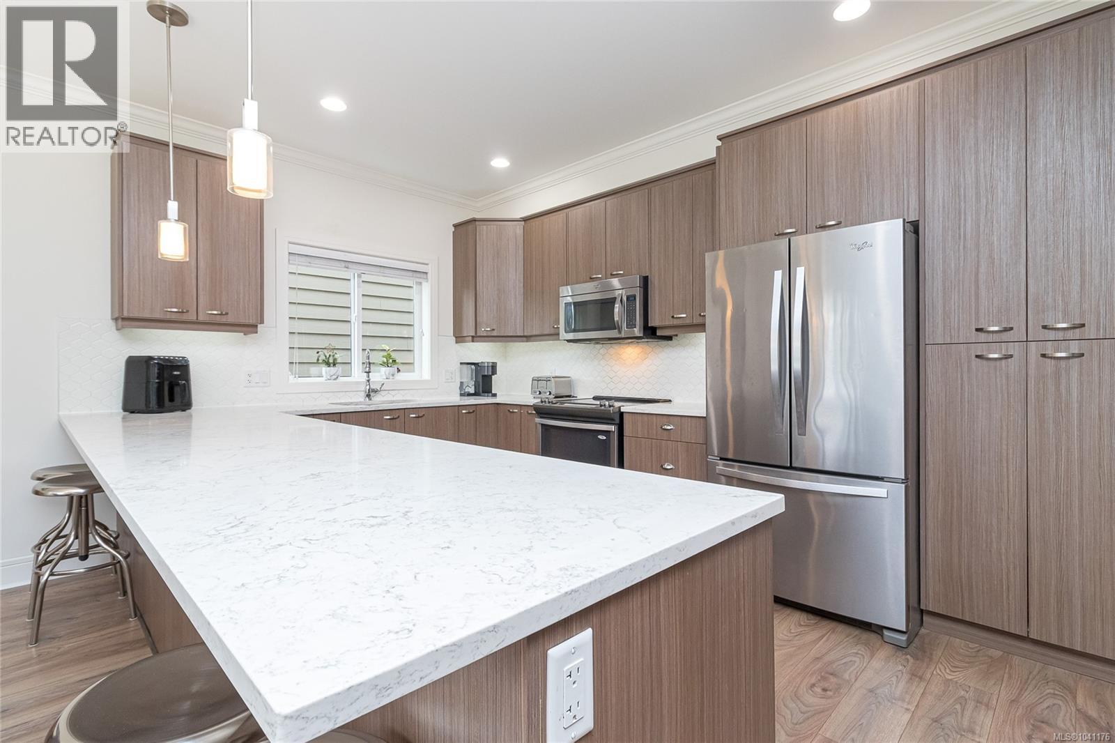 1166 Bombardier Cres - 9