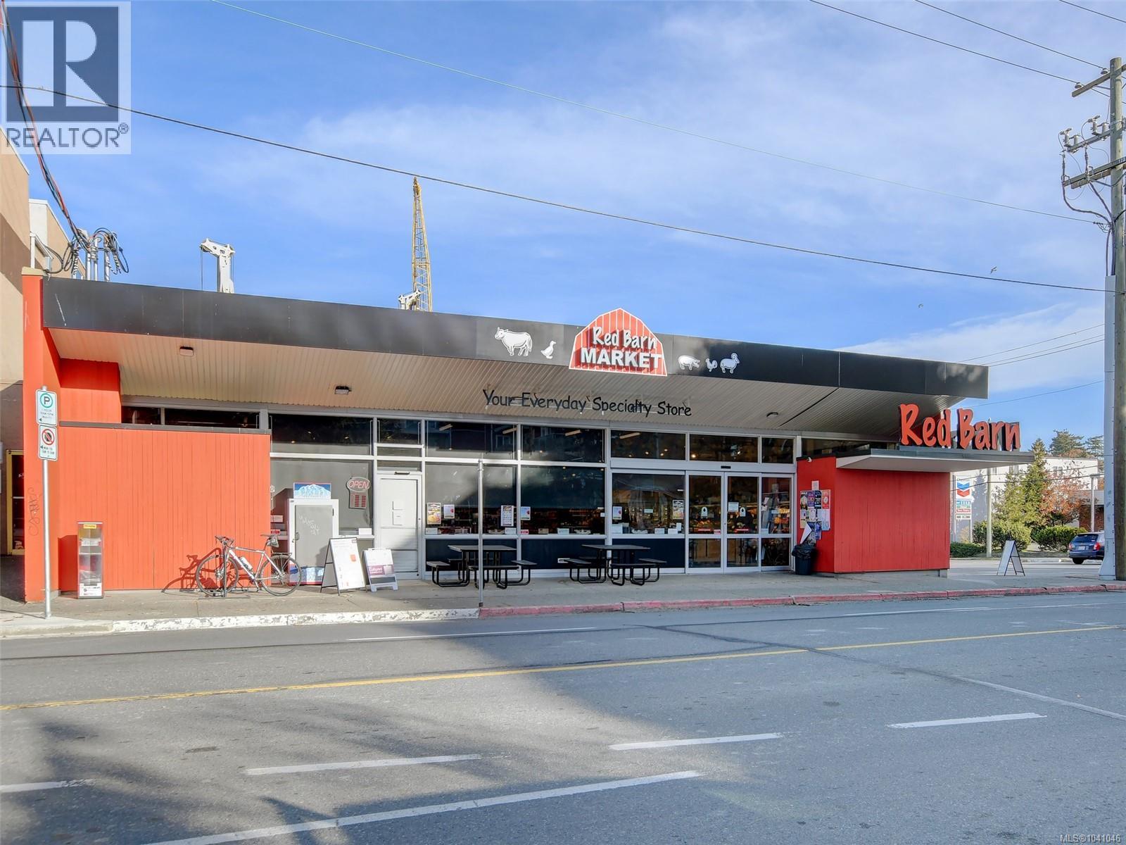 #1 921 Colville Rd - 28