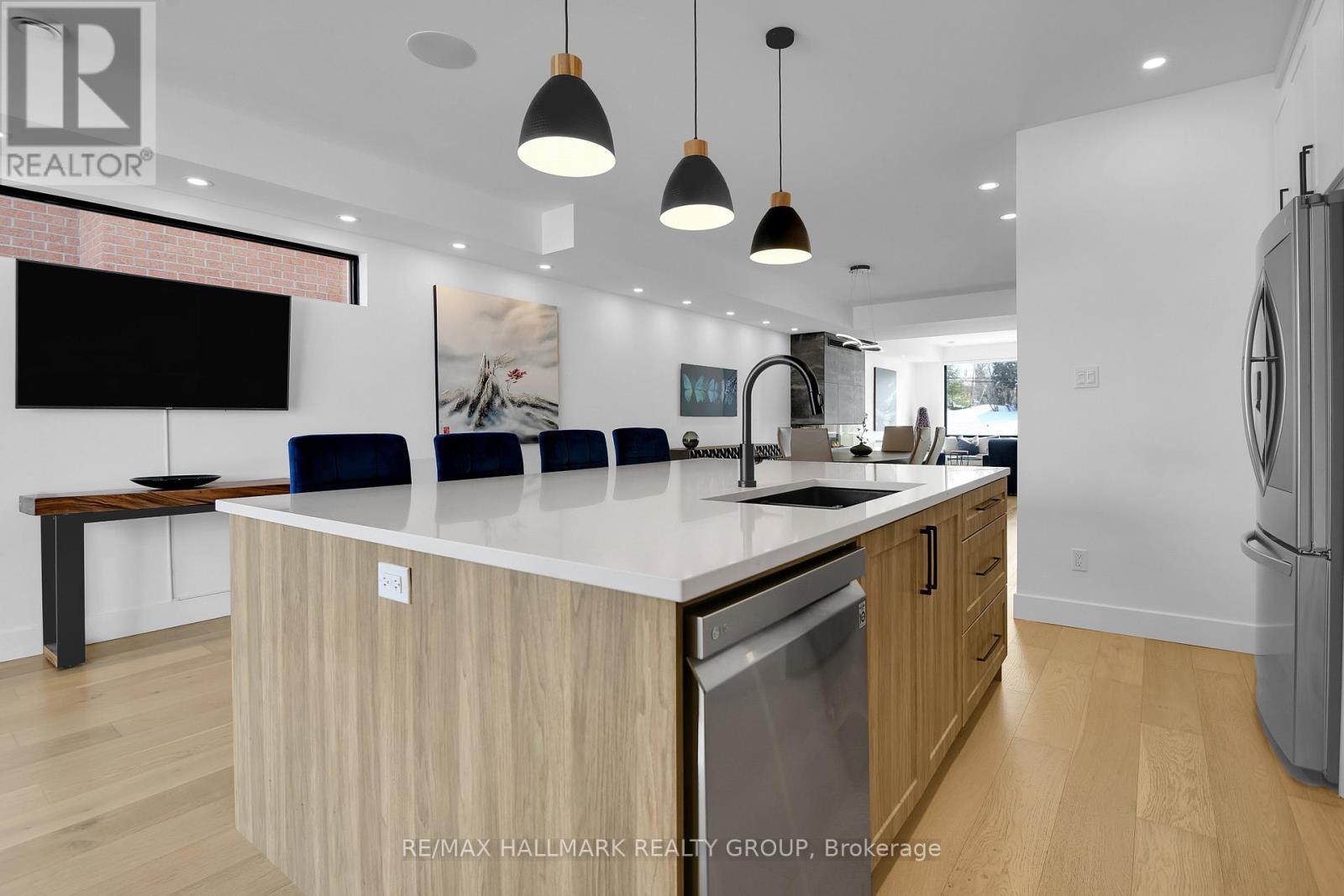 2167 RICE AVENUE - 14