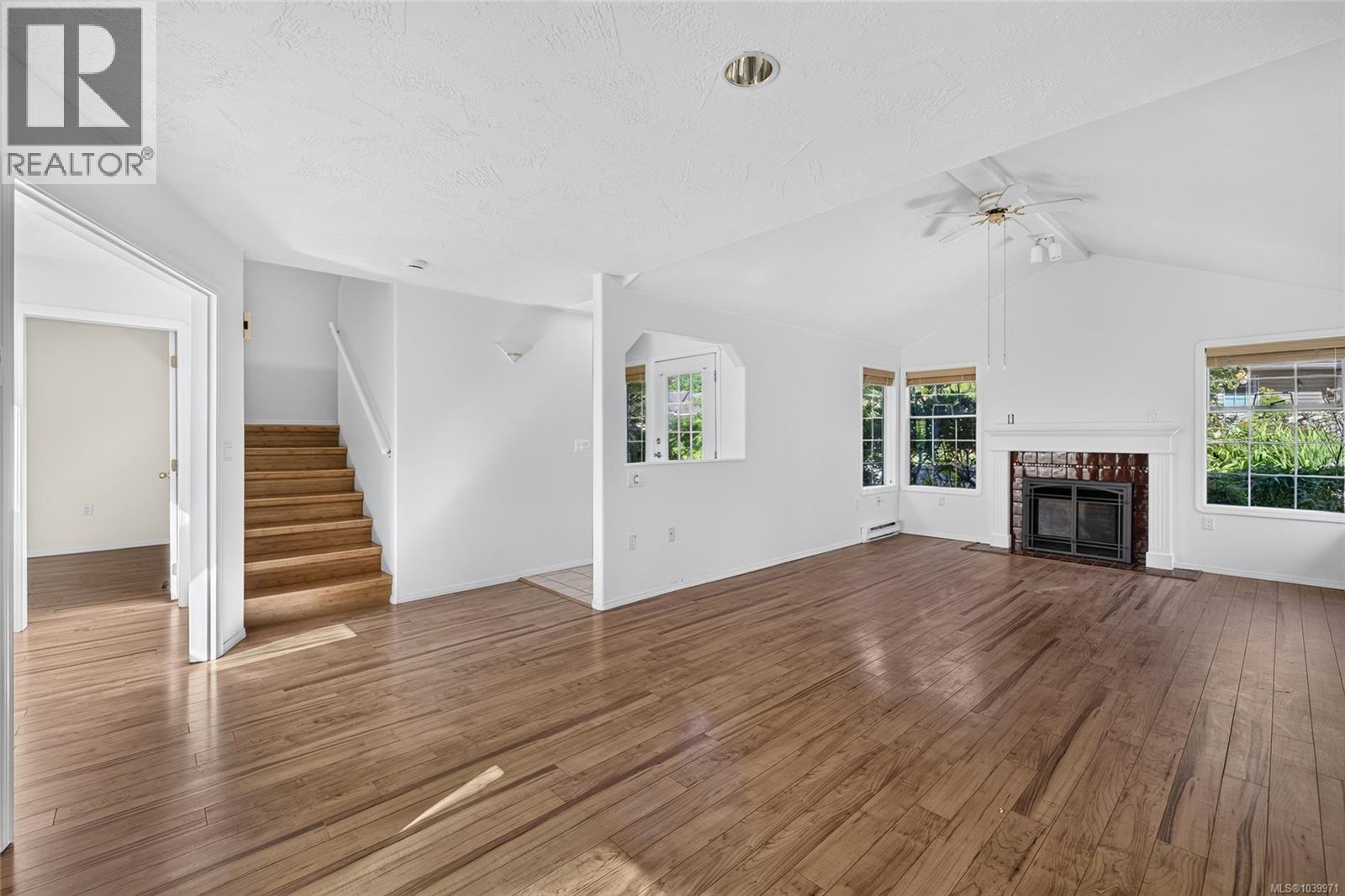 #4 124 Valhalla Rd - Image 4