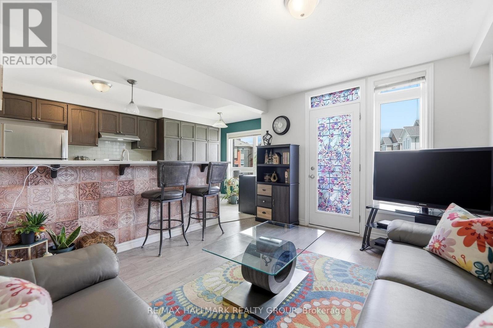 88 FEATHERTOP LANE - 11