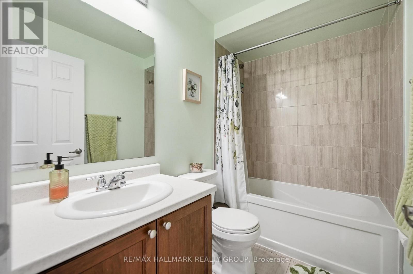 88 FEATHERTOP LANE - 22