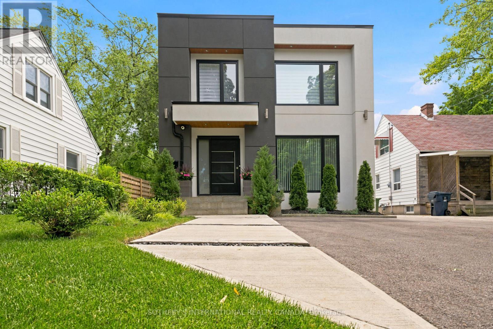 20 UNO DRIVE - 2