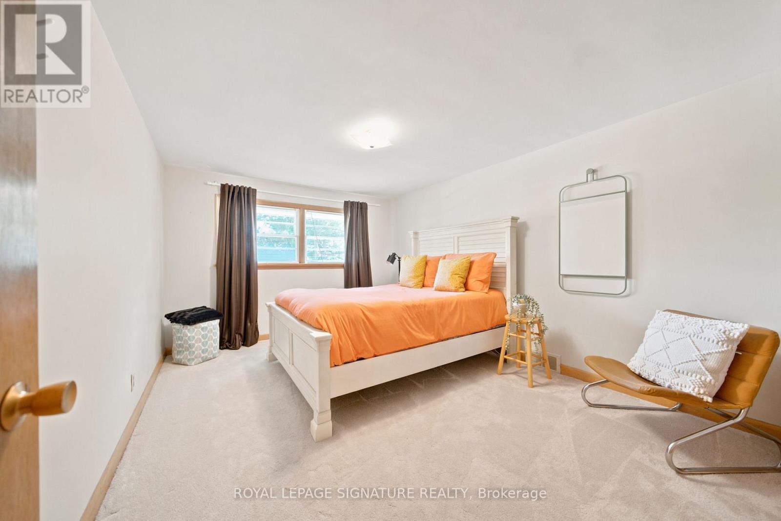 308 SOUTH COURT S - 21