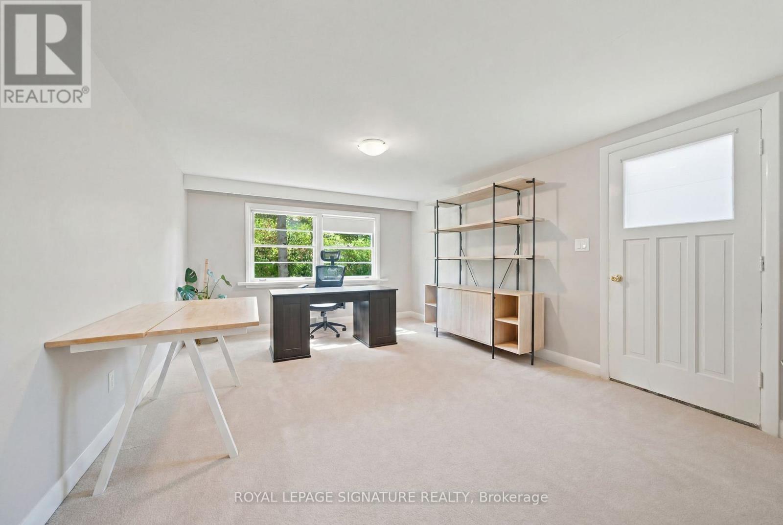 308 SOUTH COURT S - 25