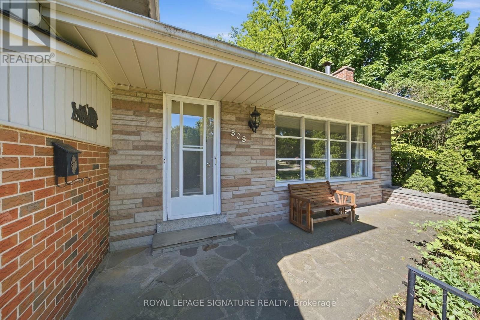 308 SOUTH COURT S - 32