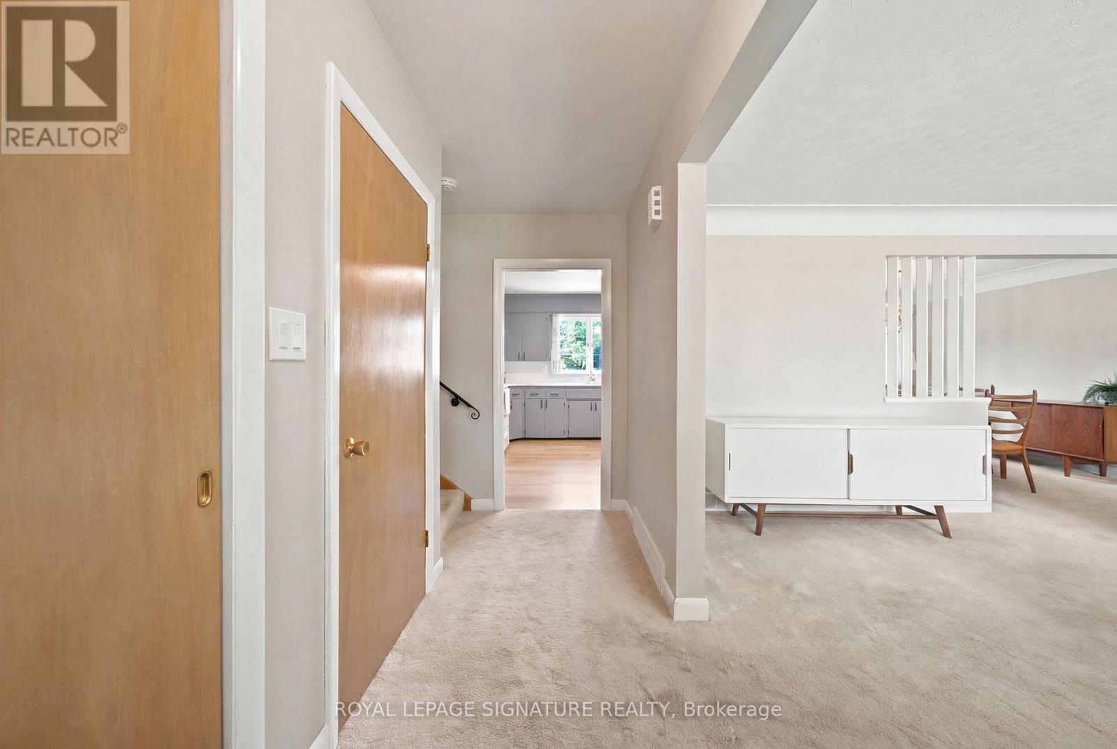308 SOUTH COURT S - 33