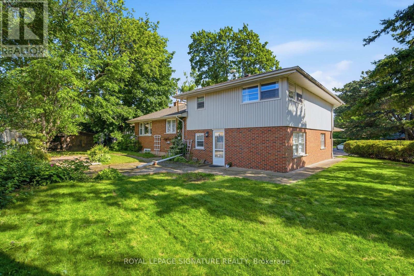 308 SOUTH COURT S - 38