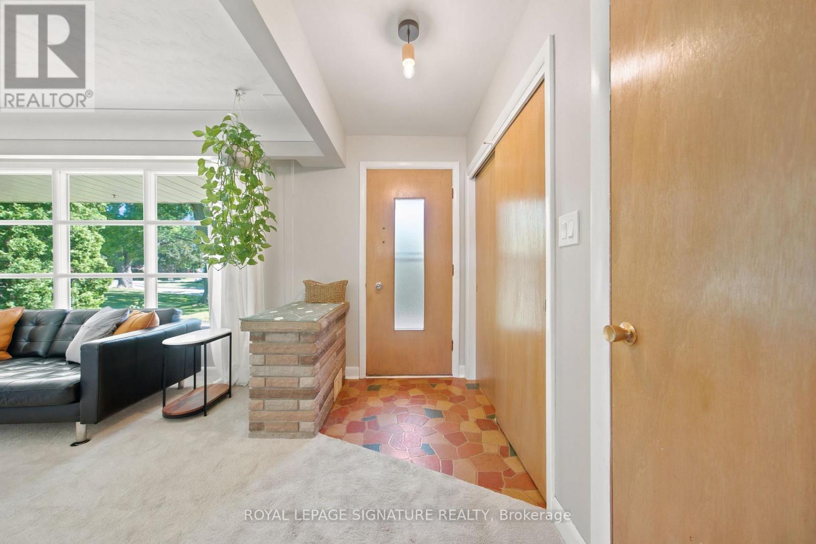 308 SOUTH COURT S - 4