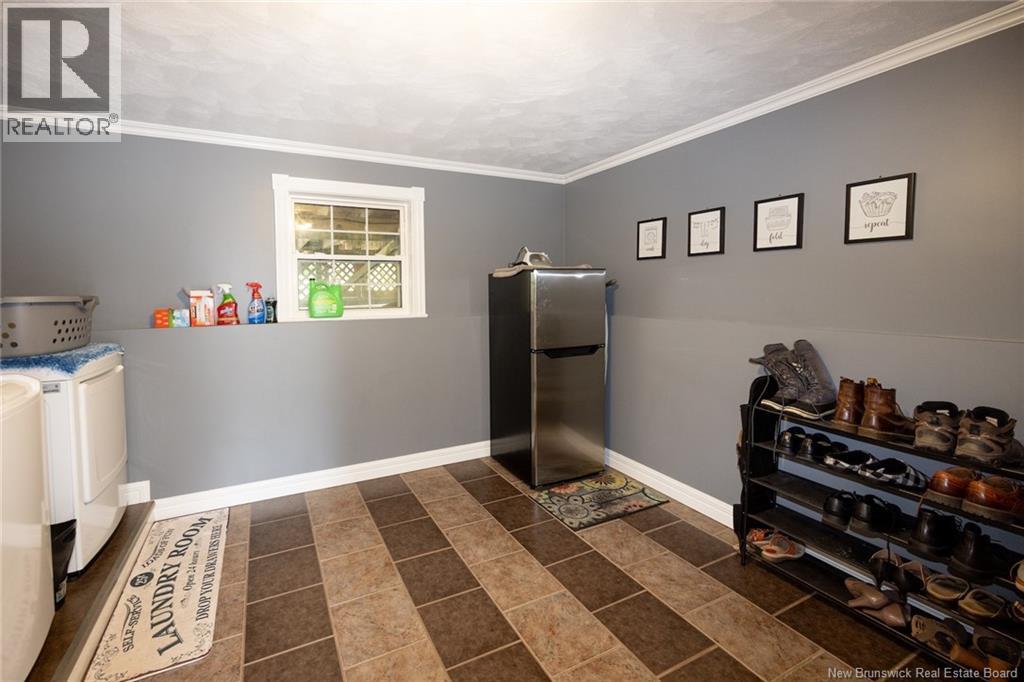 2 Christopher Crescent - 17