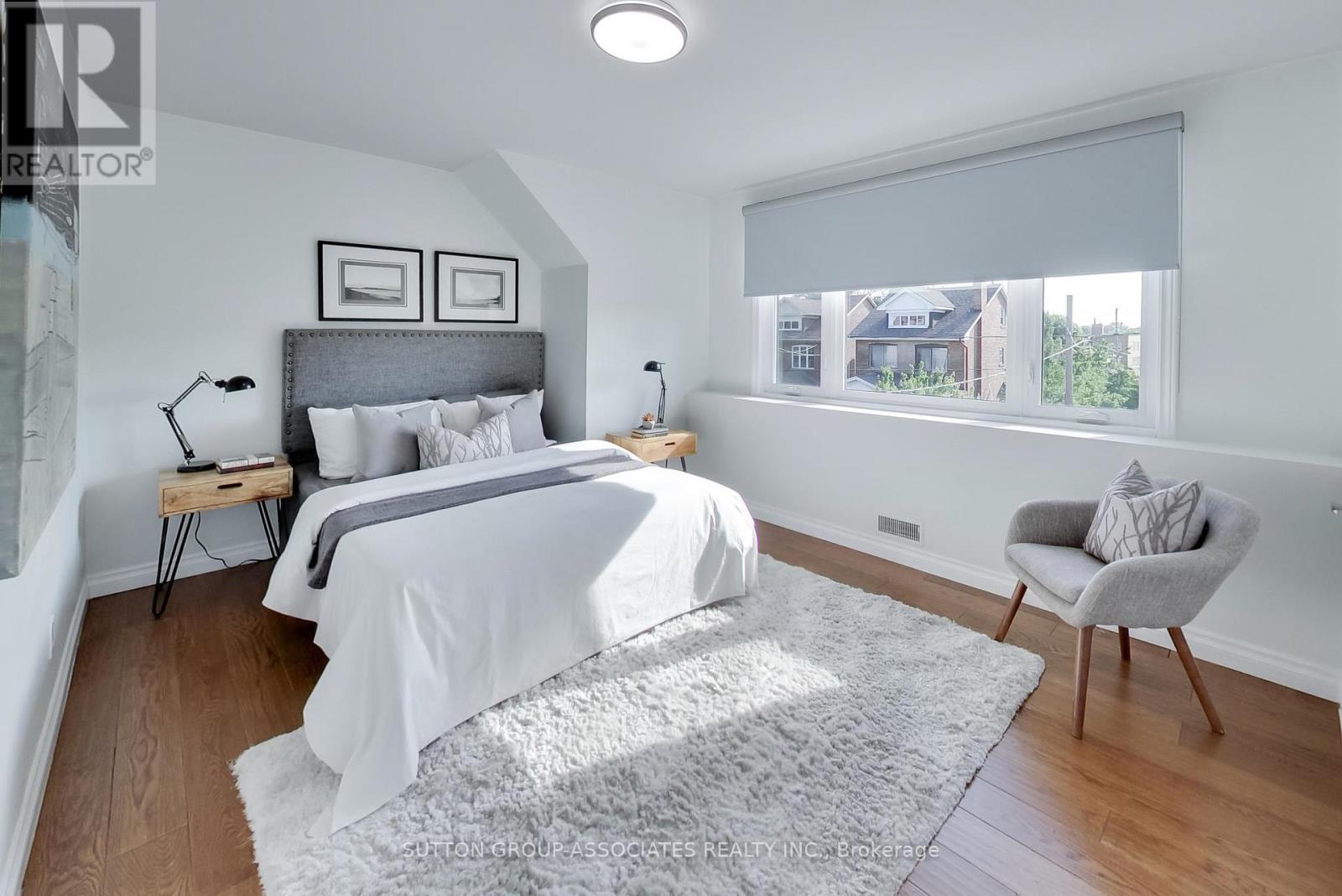323 LAUDER AVENUE - 18