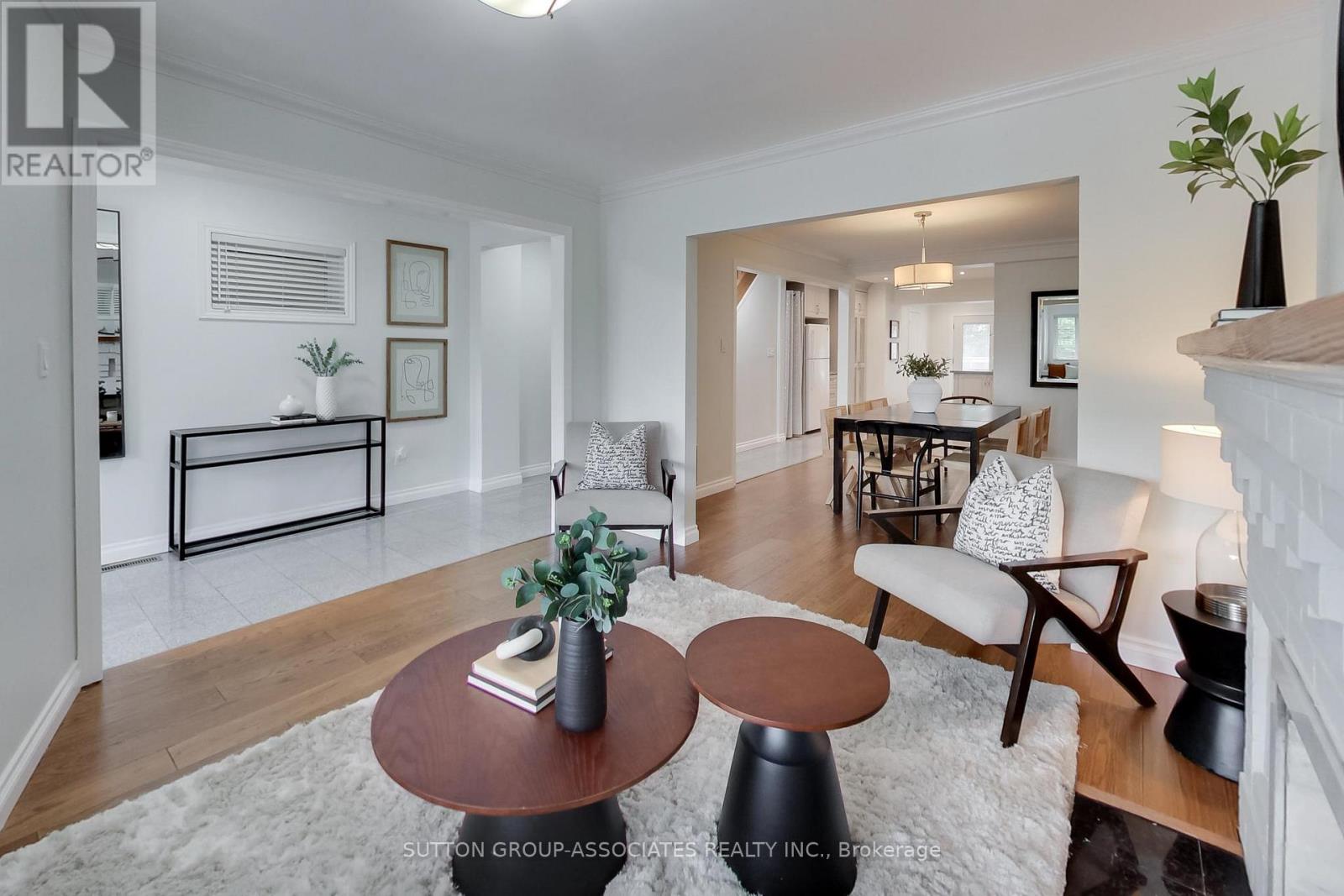 323 LAUDER AVENUE - 4