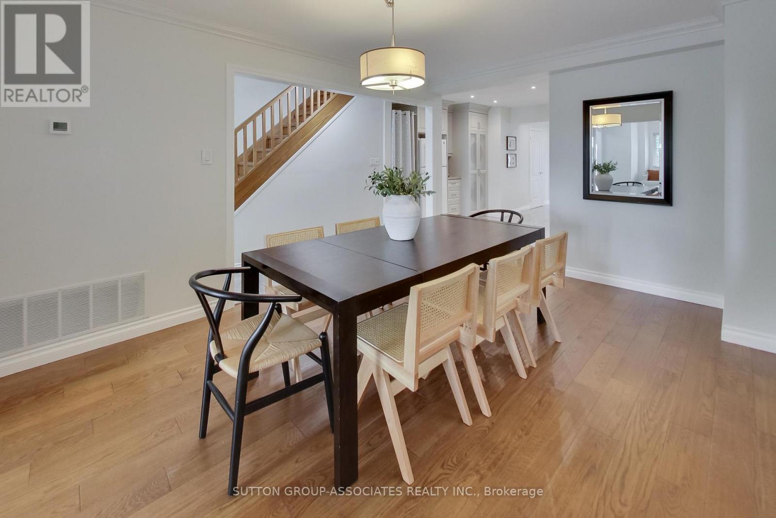 323 LAUDER AVENUE - 6