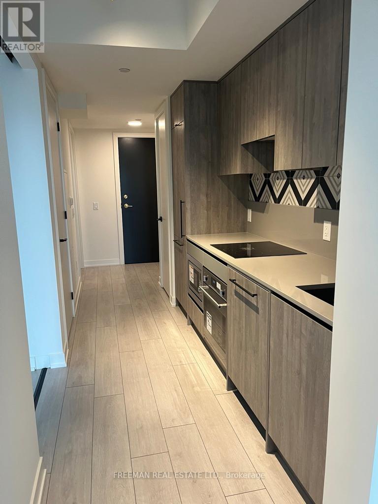 #406 5 LAKEVIEW AVENUE - 1