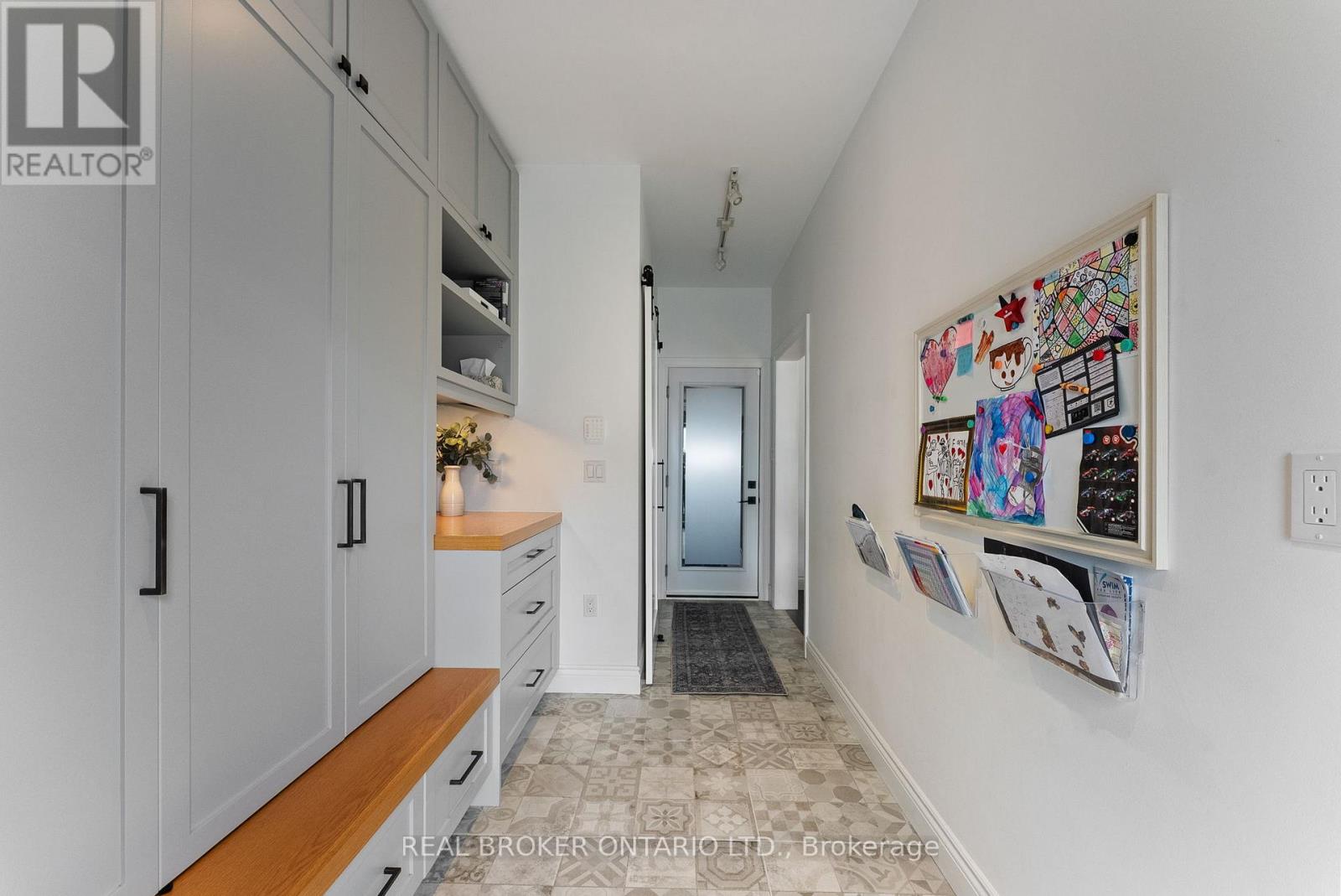 20 DENBURY COURT - 15