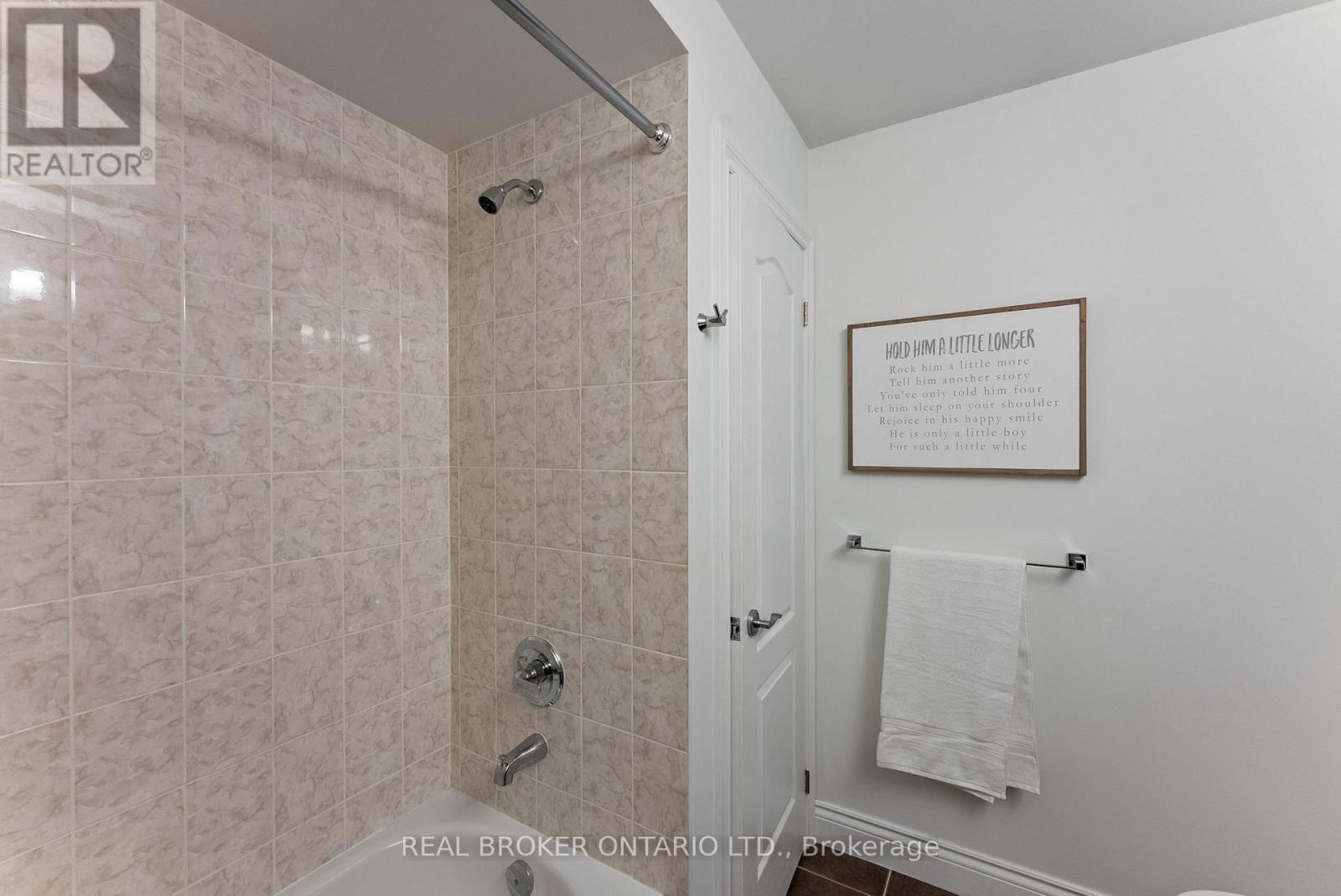 20 DENBURY COURT - 32
