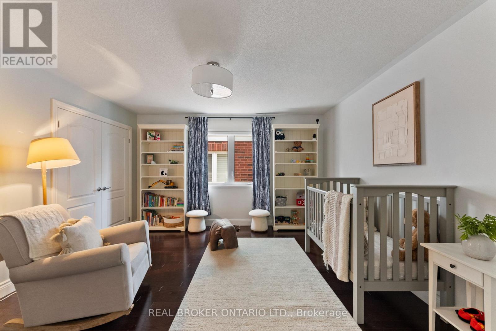 20 DENBURY COURT - 35