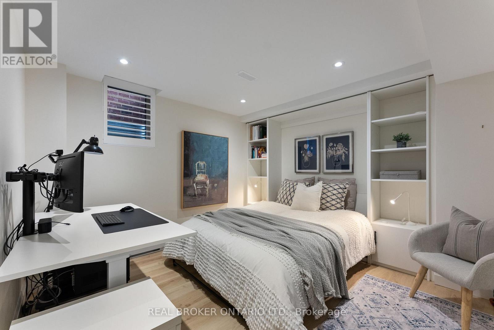 20 DENBURY COURT - 39