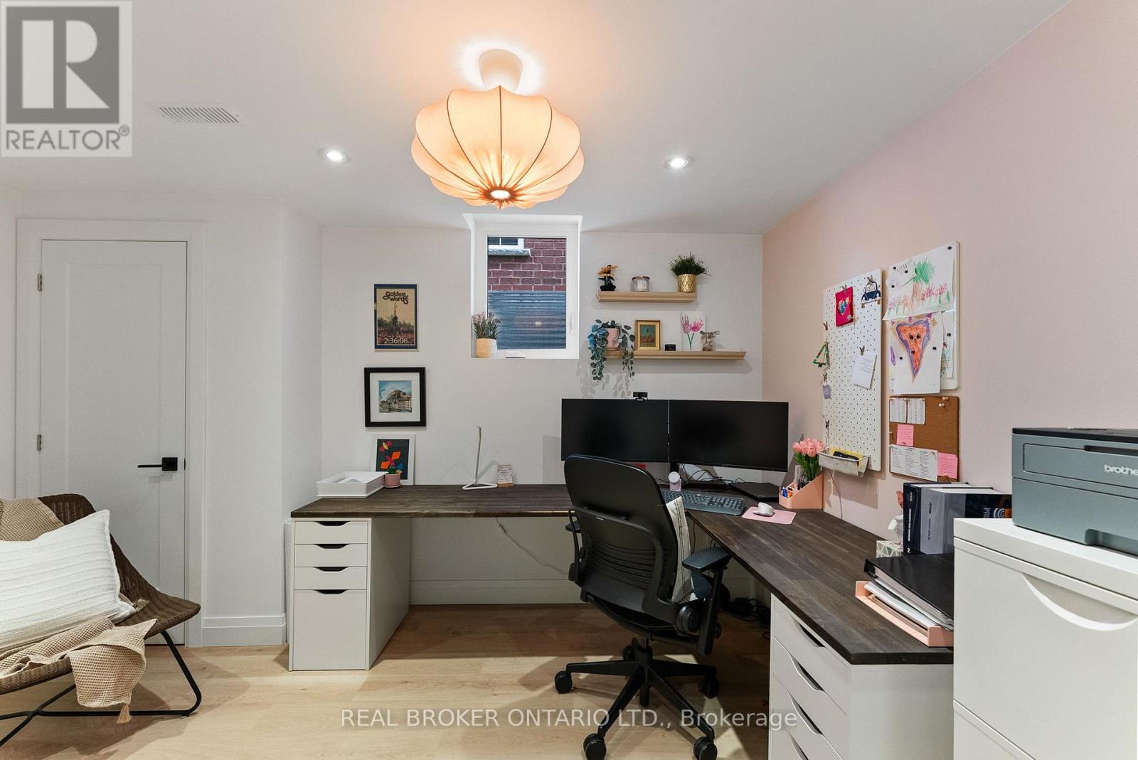 20 DENBURY COURT - 42