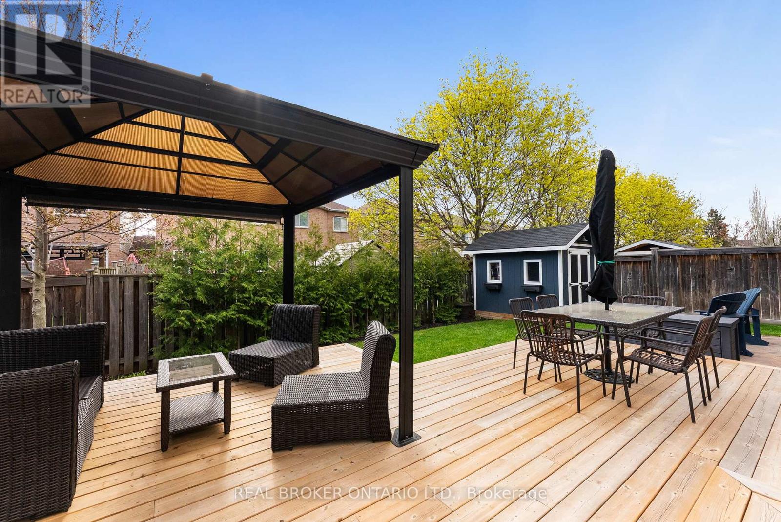 20 DENBURY COURT - 44