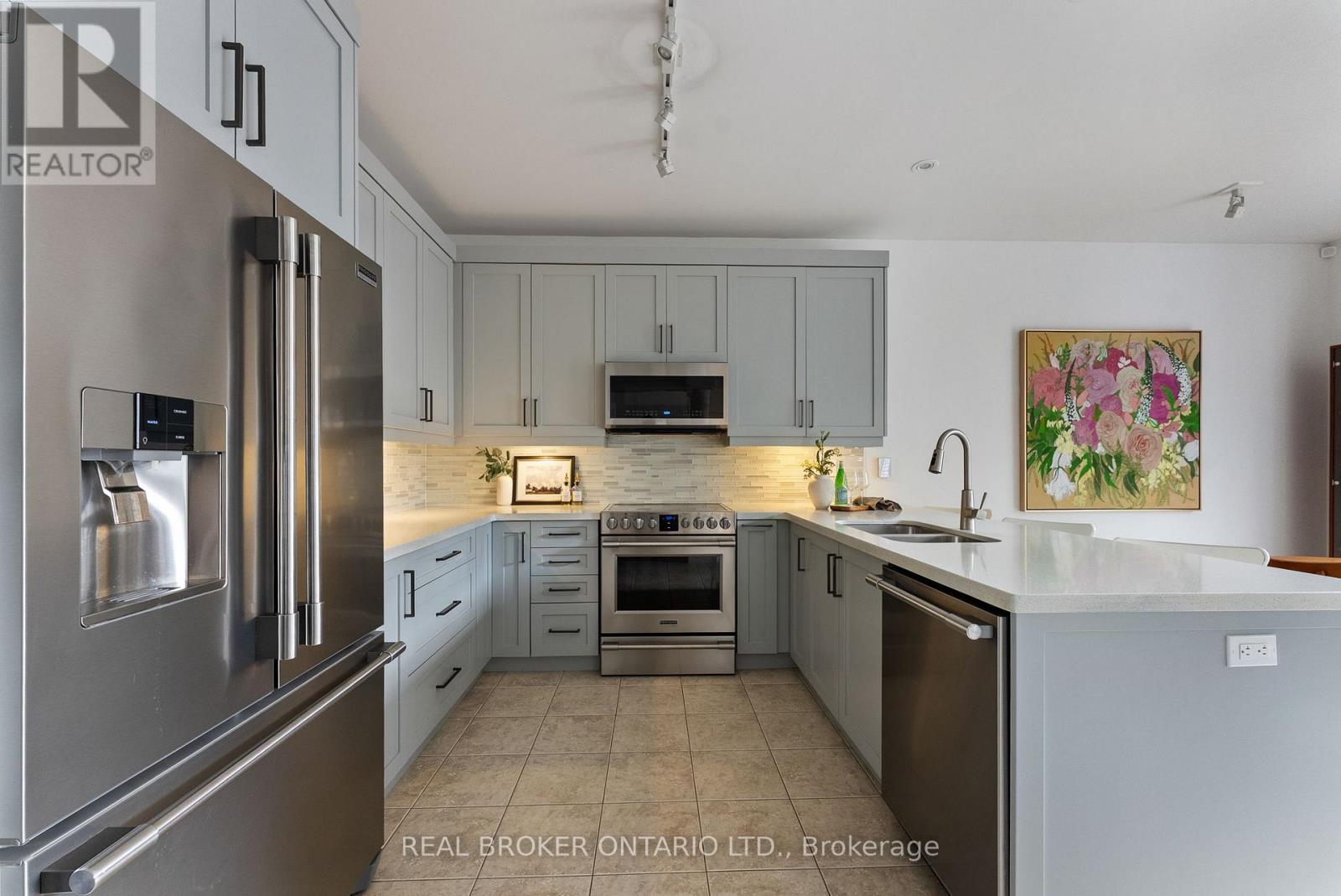 20 DENBURY COURT - 7