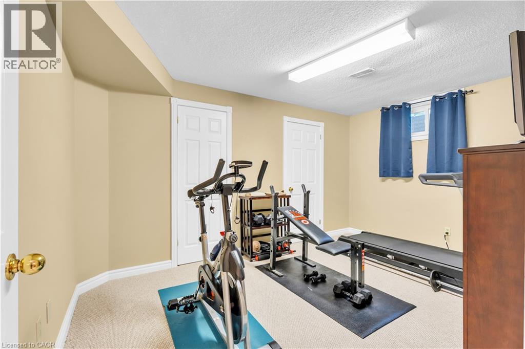 20 SHORTILL Road - 34