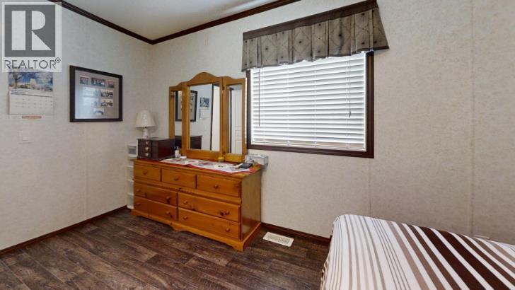 #3, 5853 4 Street W - 14