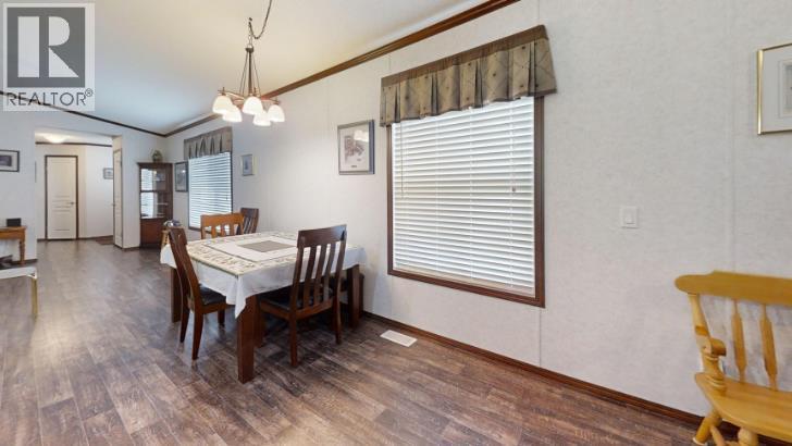 #3, 5853 4 Street W - 8