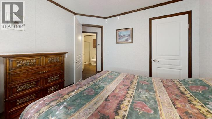 #3, 5853 4 Street W - 20