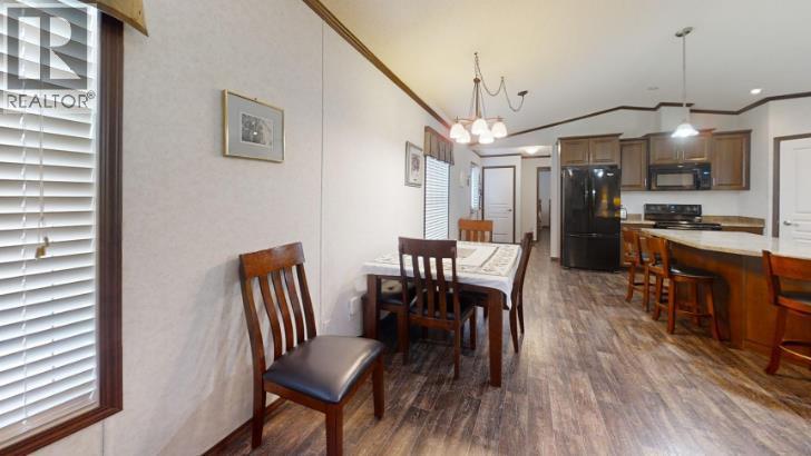 #3, 5853 4 Street W - 7