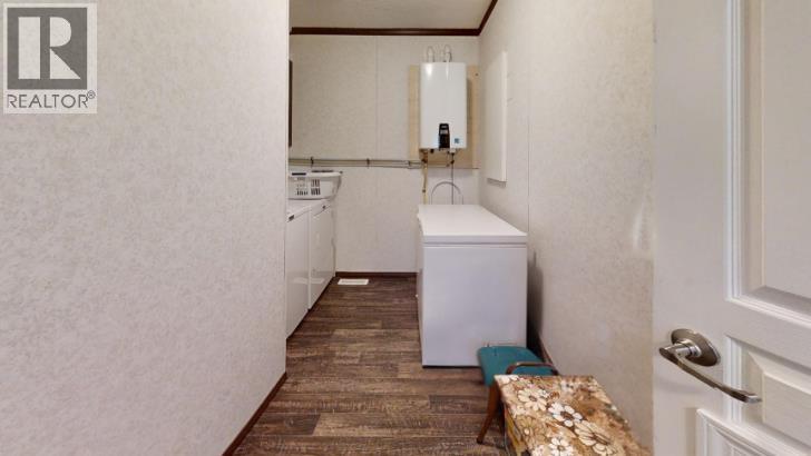 #3, 5853 4 Street W - 11