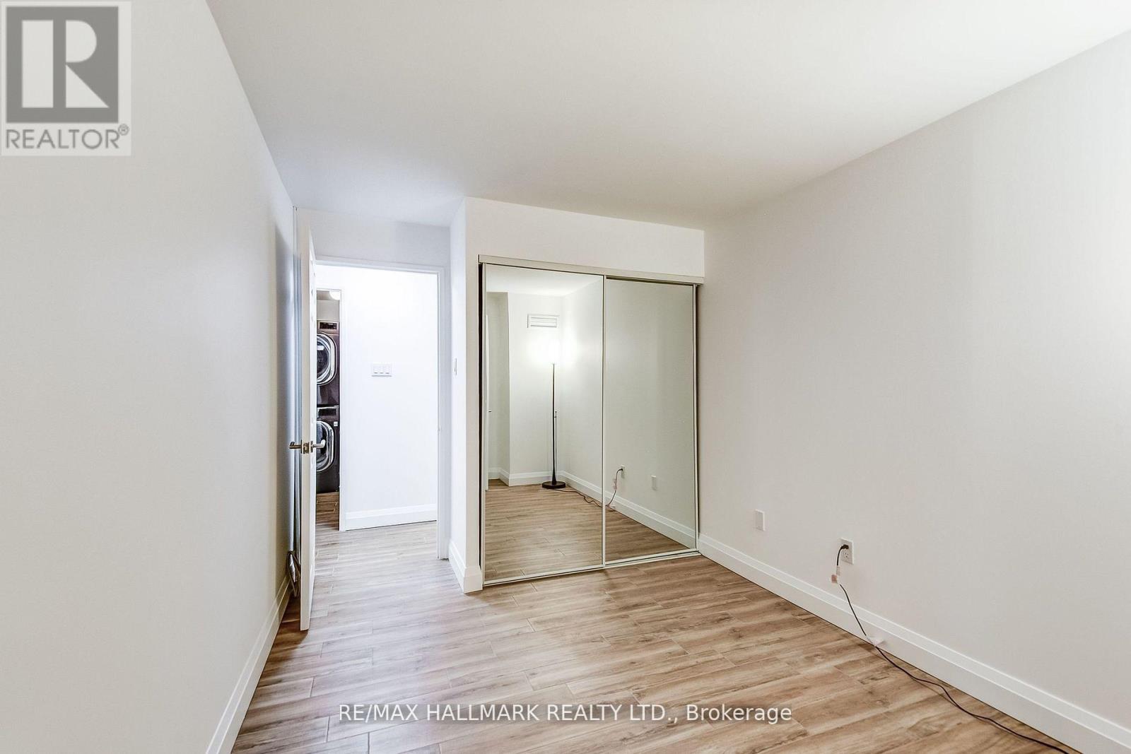 #1211 20 HARDING BOULEVARD W - 19