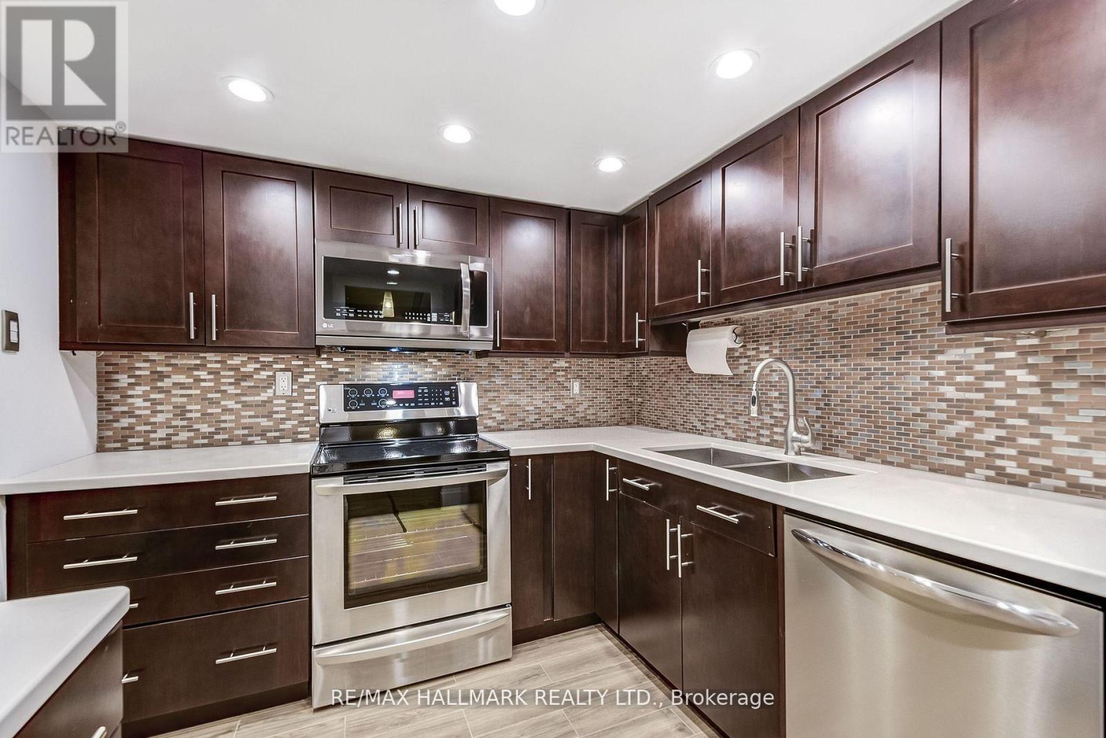 #1211 20 HARDING BOULEVARD W - 23