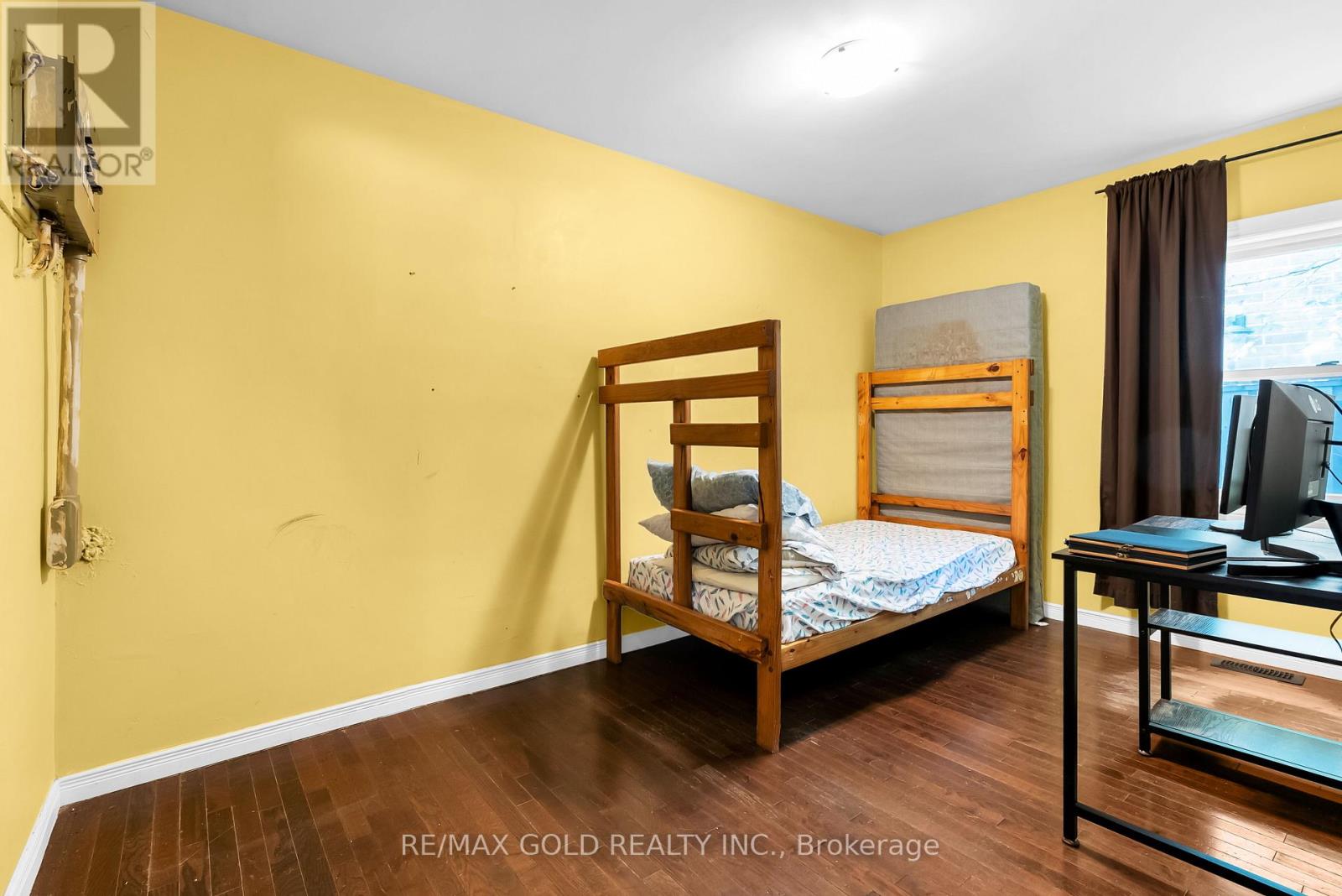 3 AUBREY AVENUE - 17