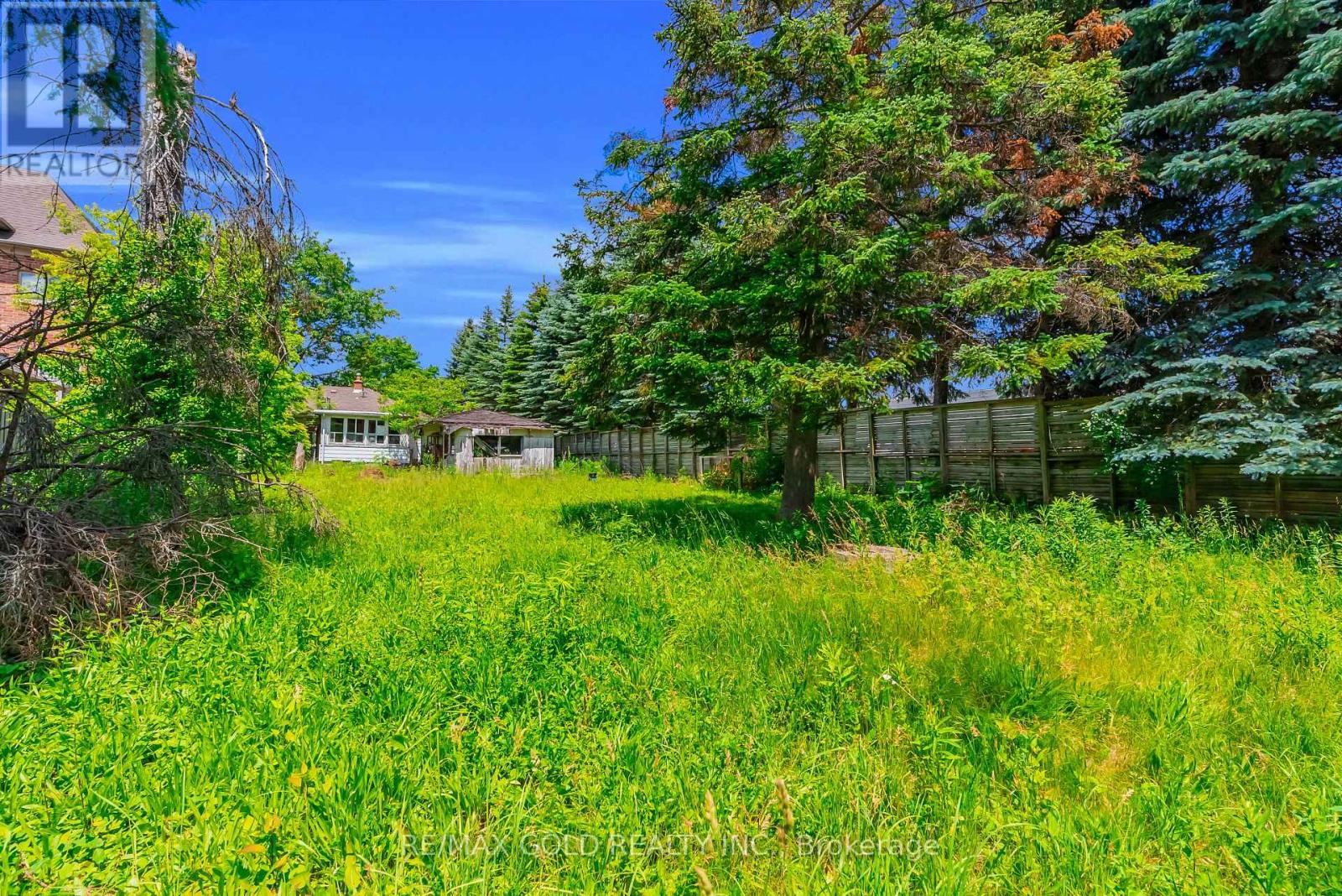 3 AUBREY AVENUE - 31