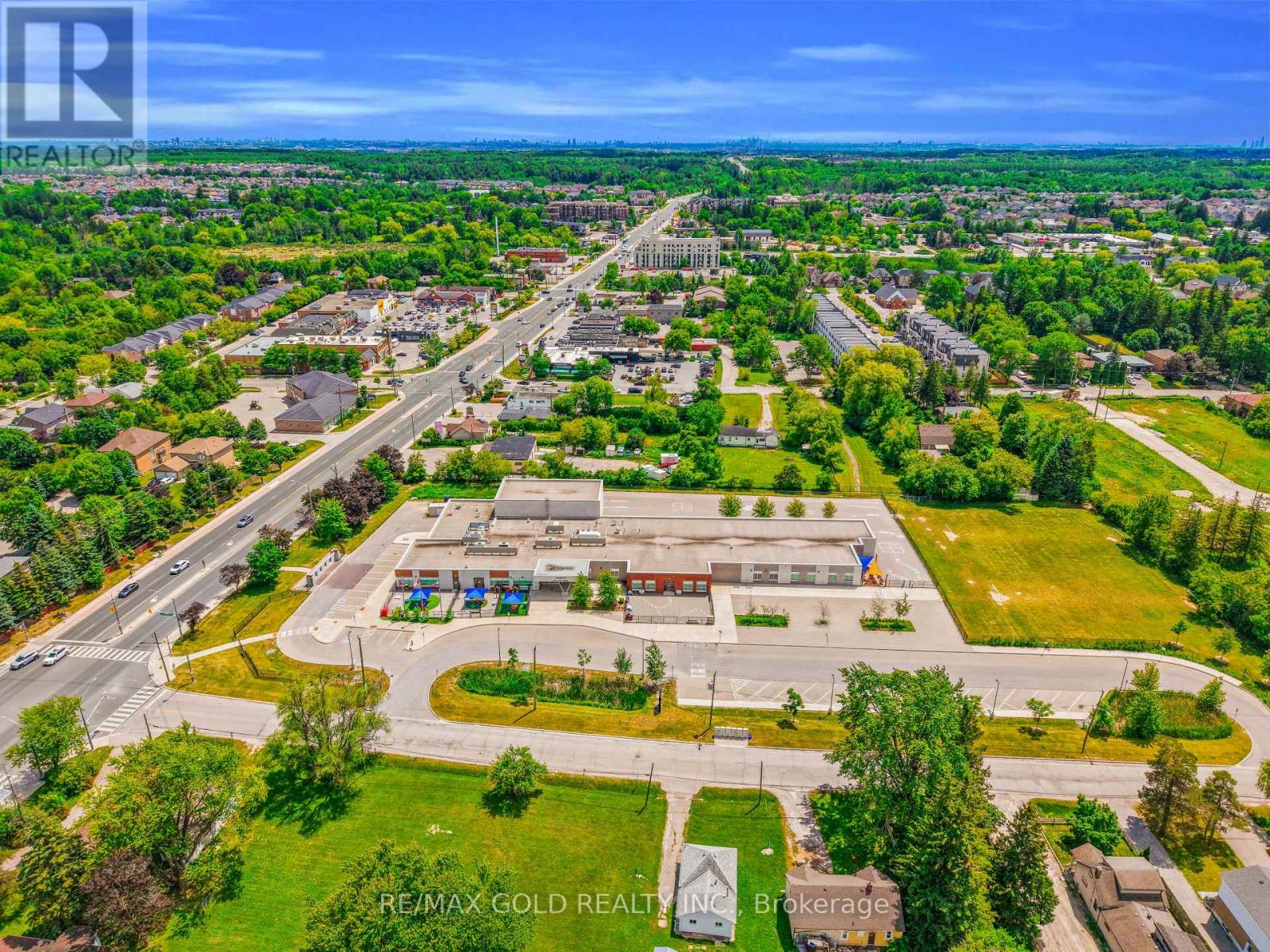 3 AUBREY AVENUE - 42