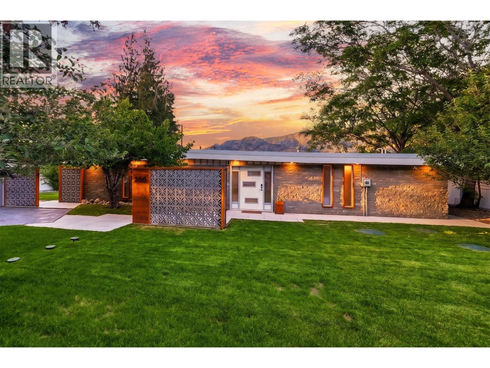 266 ALDER Avenue - 3