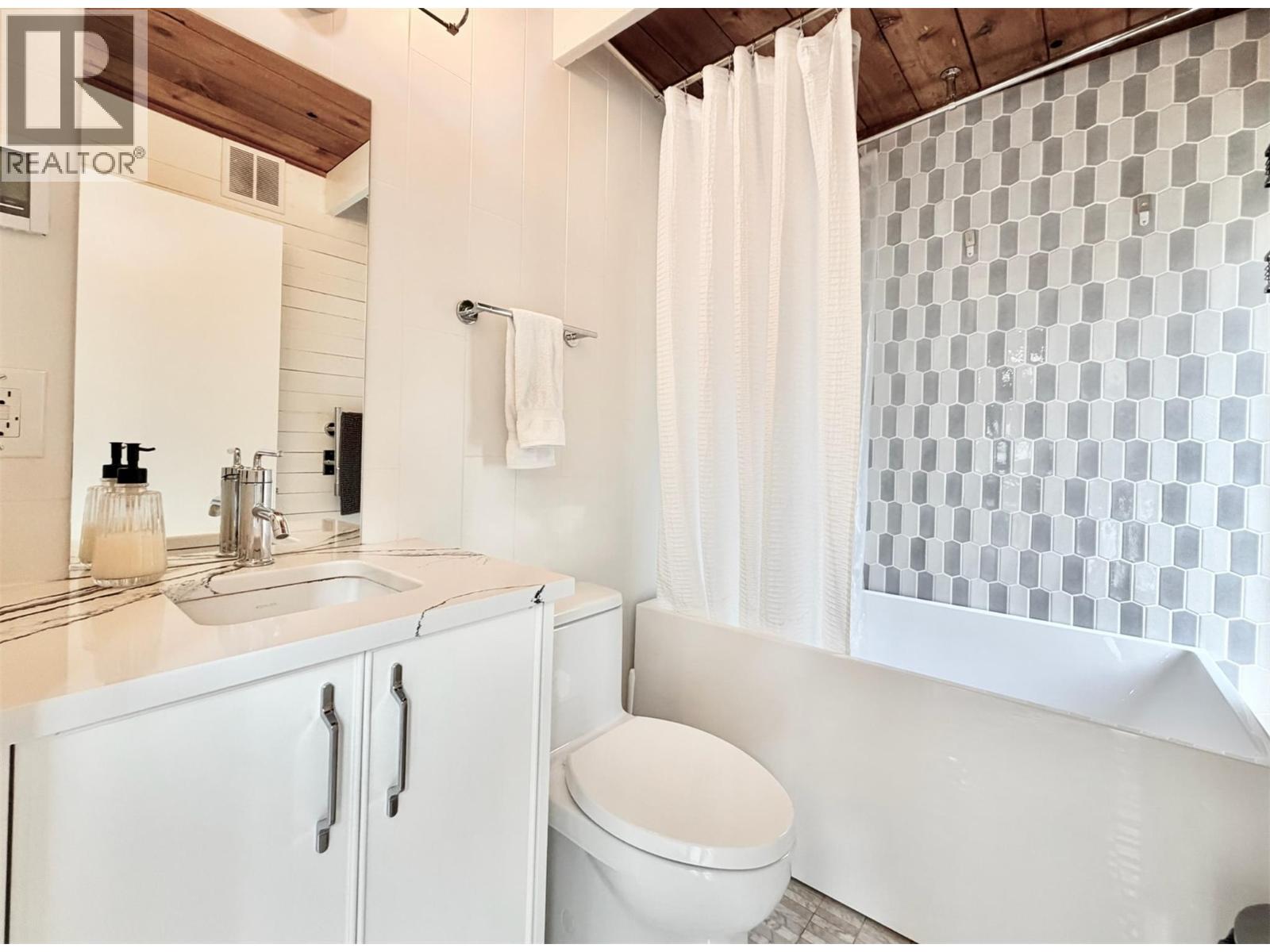 266 ALDER Avenue - 47