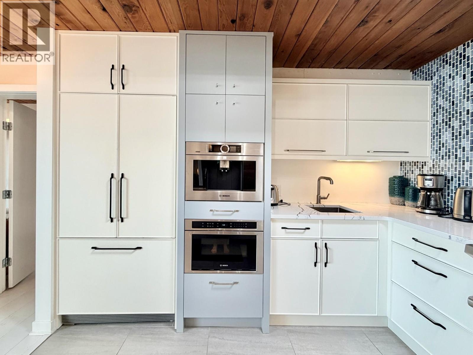 266 ALDER Avenue - 14